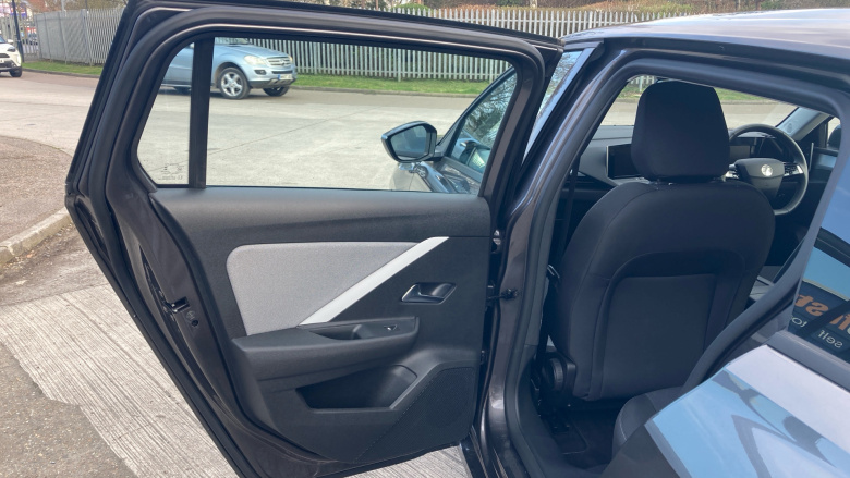 Vauxhall Astra 1.2 Turbo 130 Design 5dr Auto Petrol Estate